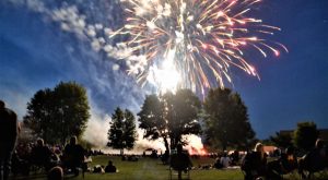 Hold-a-firework-display-2-e1760371314431